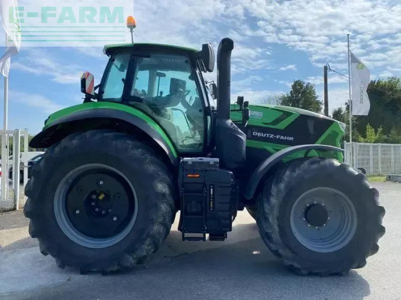 Deutz-Fahr 8280 ttv - Tracteur agricole: photos 4 Deutz-Fahr 8280 ttv - Tracteur agricole: photos 4