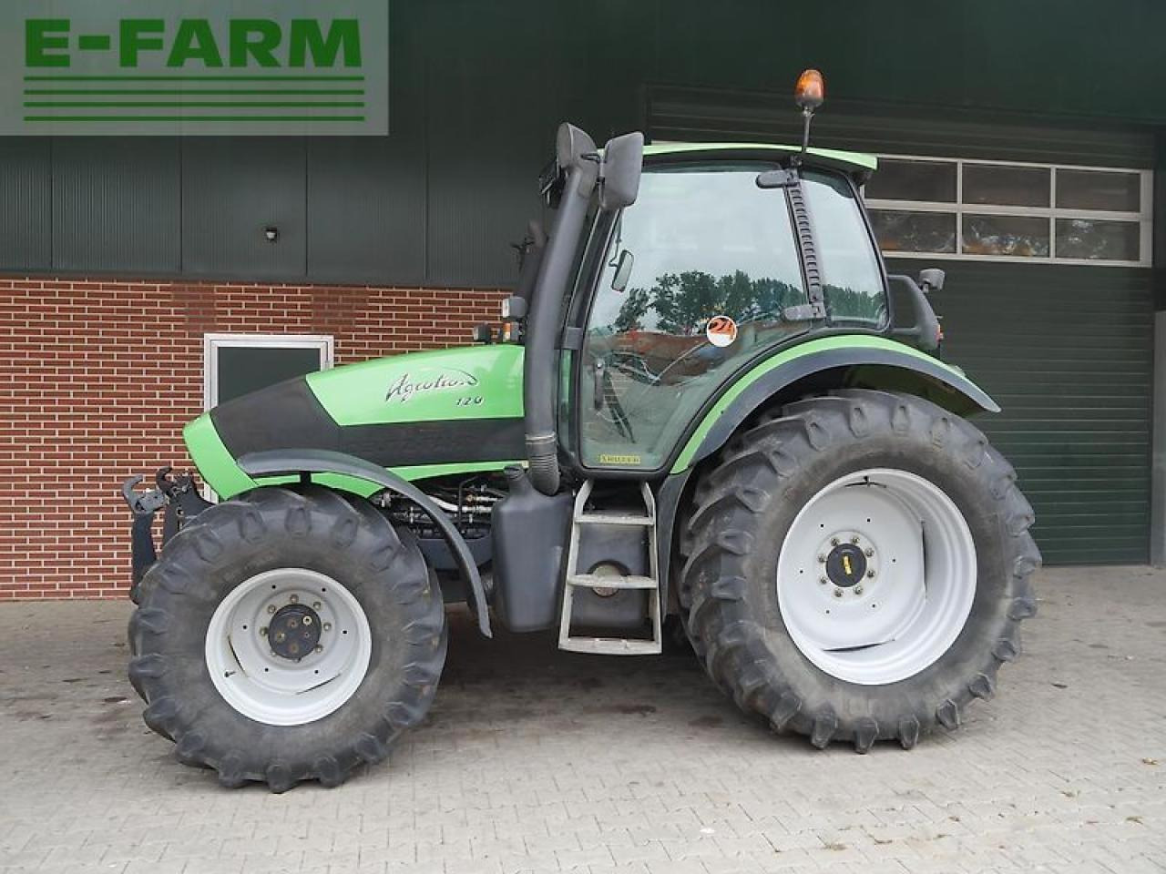 Deutz-Fahr agrotron 120 new nur 2350 std. - Tracteur agricole: photos 5 Deutz-Fahr agrotron 120 new nur 2350 std. - Tracteur agricole: photos 5