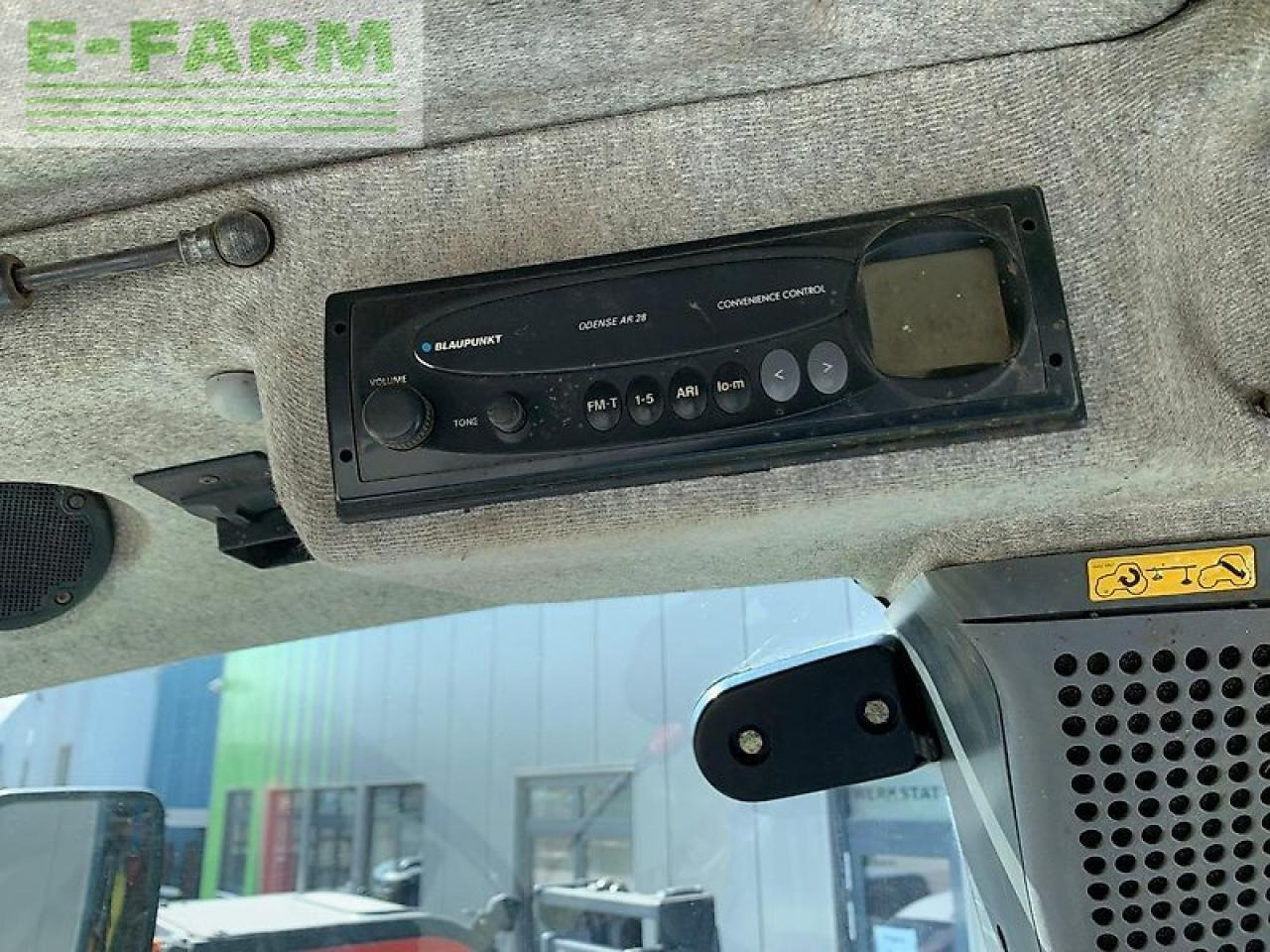 Deutz-Fahr agrotron 165 mk 3 mit fkh und fzw - Tracteur agricole: photos 4 Deutz-Fahr agrotron 165 mk 3 mit fkh und fzw - Tracteur agricole: photos 4