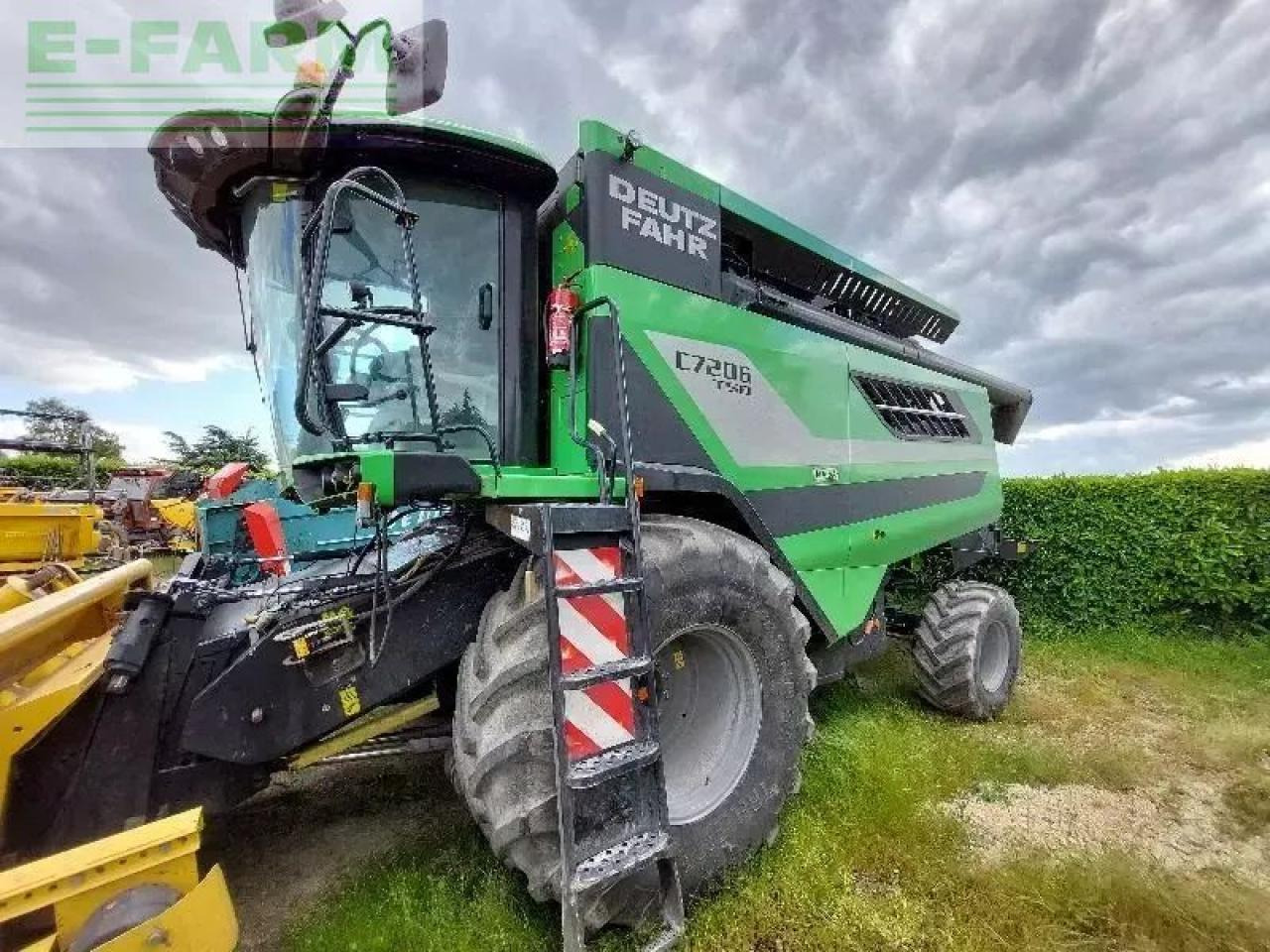 Moissonneuse-batteuse Deutz-Fahr c7206tsb: photos 1
