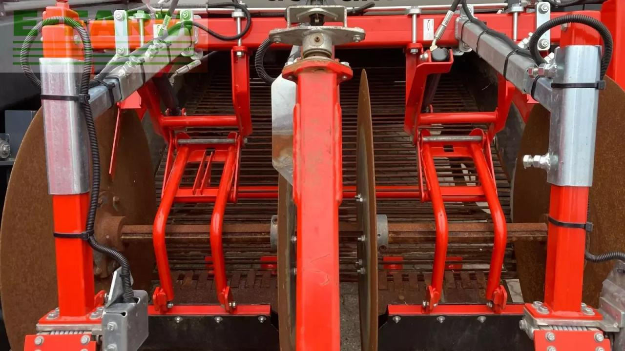 Dewulf rqa3060 demomaskine - Arracheuse de pommes de terre: photos 4 Dewulf rqa3060 demomaskine - Arracheuse de pommes de terre: photos 4