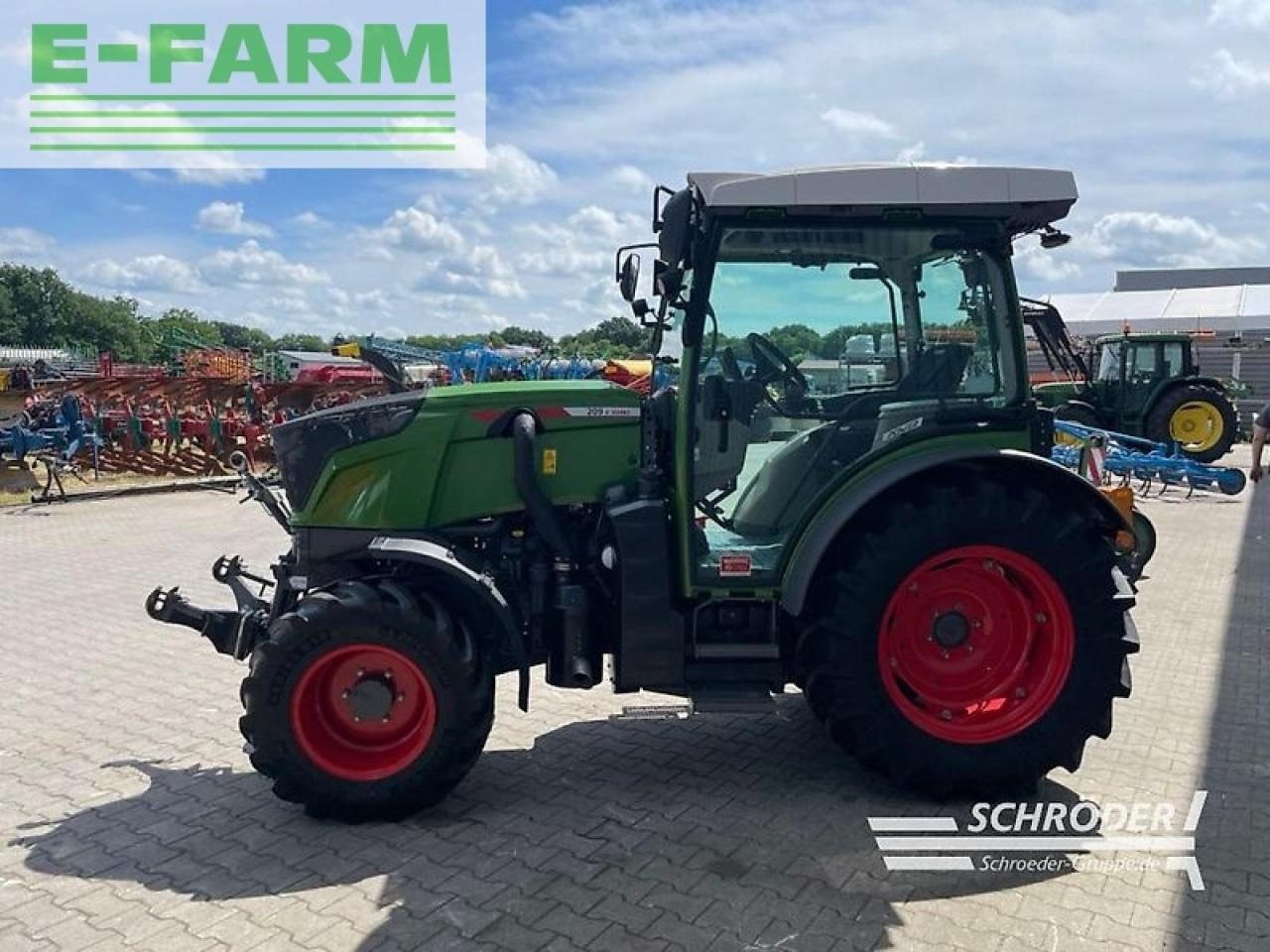 Fendt 209 f vario gen3 power F - Tracteur agricole: photos 4 Fendt 209 f vario gen3 power F - Tracteur agricole: photos 4