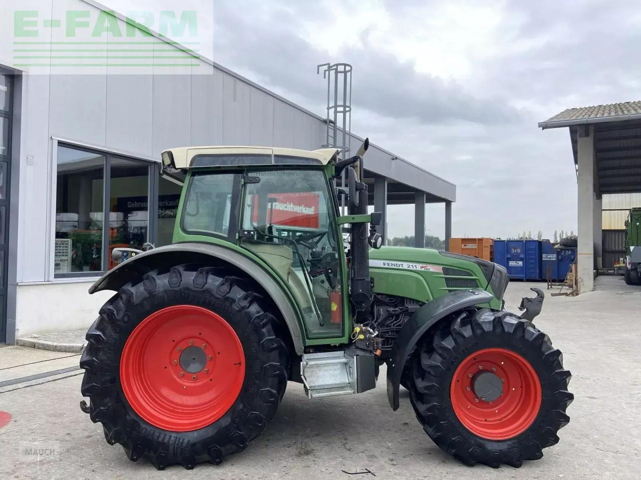 Fendt 211 vario (gen1) - Tracteur agricole: photos 4 Fendt 211 vario (gen1) - Tracteur agricole: photos 4