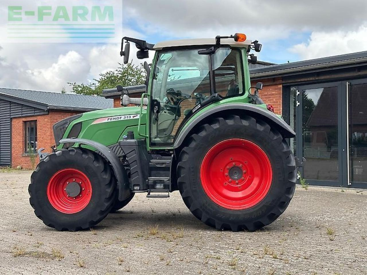 Fendt 313 vario s4 profi Profi - Tracteur agricole: photos 3 Fendt 313 vario s4 profi Profi - Tracteur agricole: photos 3
