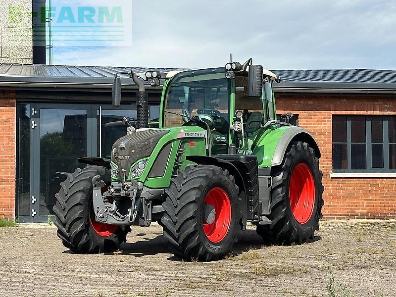 Fendt 716 vario scr profi plus *rtk* ProfiPlus - Tracteur agricole: photos 1 Fendt 716 vario scr profi plus *rtk* ProfiPlus - Tracteur agricole: photos 1