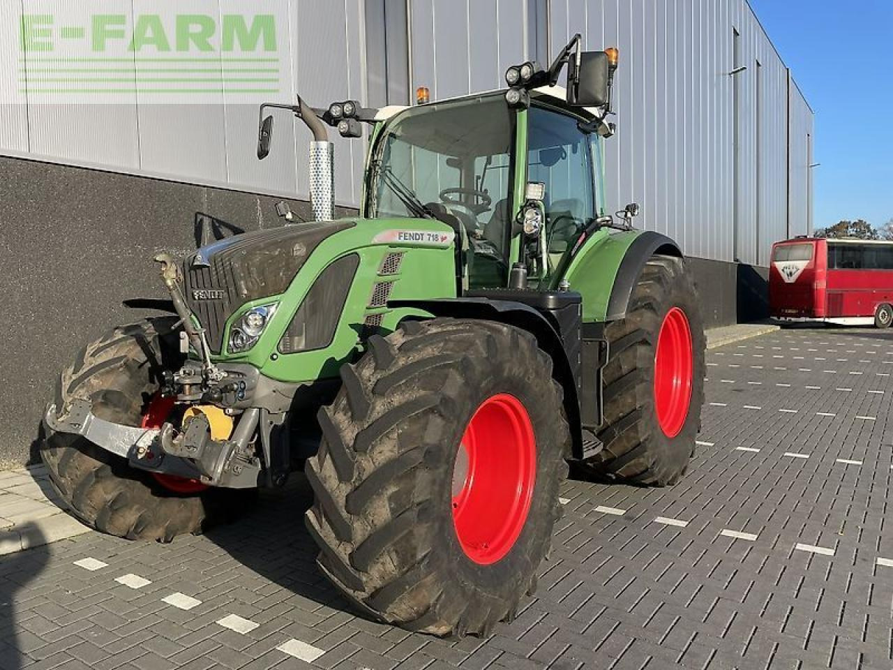 Fendt 718 scr profi plus - Tracteur agricole: photos 1 Fendt 718 scr profi plus - Tracteur agricole: photos 1