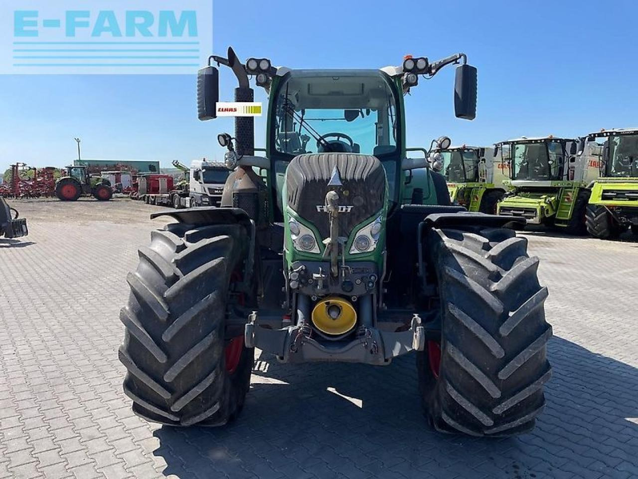 Tracteur agricole Fendt 724: photos 8