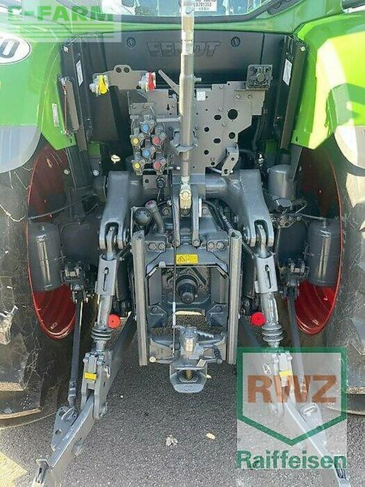 Fendt 724 gen6 profi plus - Tracteur agricole: photos 2 Fendt 724 gen6 profi plus - Tracteur agricole: photos 2
