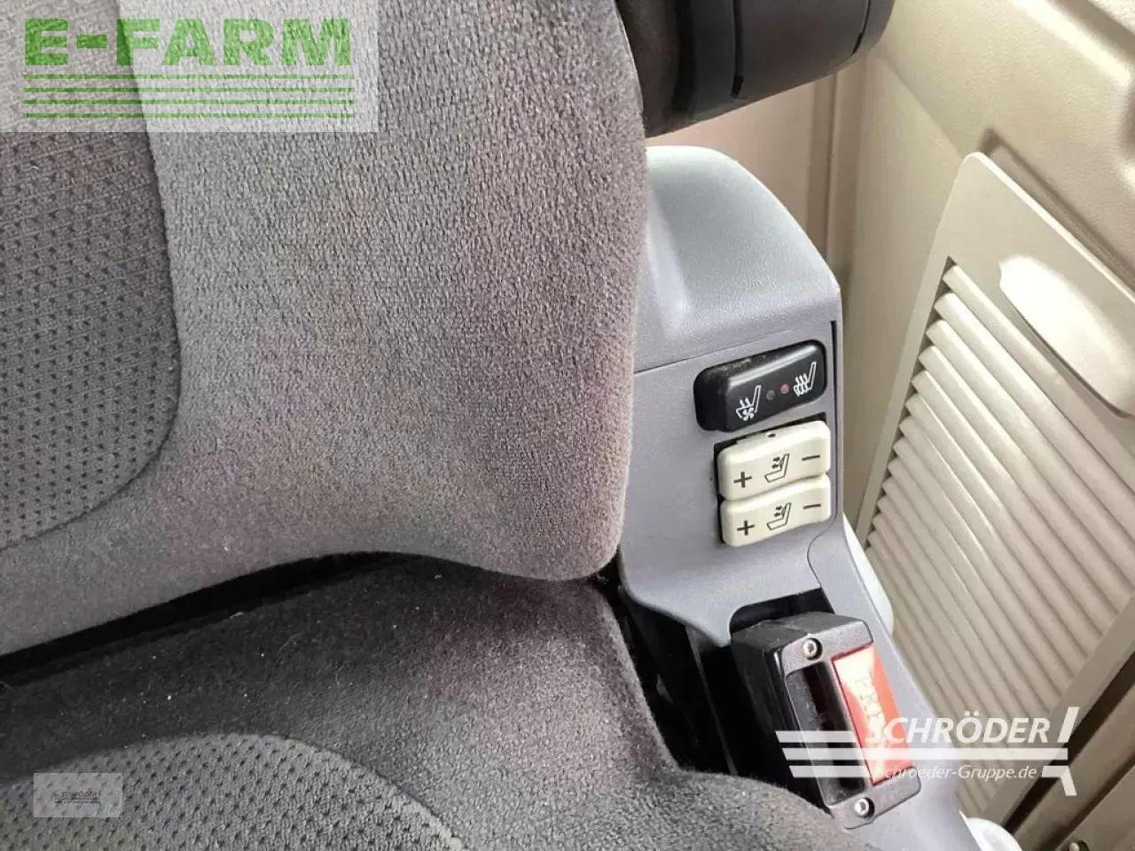 Fendt 724 scr profi plus - Tracteur agricole: photos 4 Fendt 724 scr profi plus - Tracteur agricole: photos 4