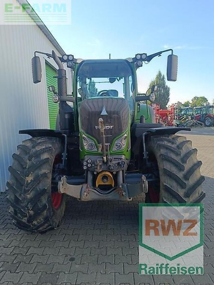 Fendt 724 vario gebraucht - Tracteur agricole: photos 2 Fendt 724 vario gebraucht - Tracteur agricole: photos 2