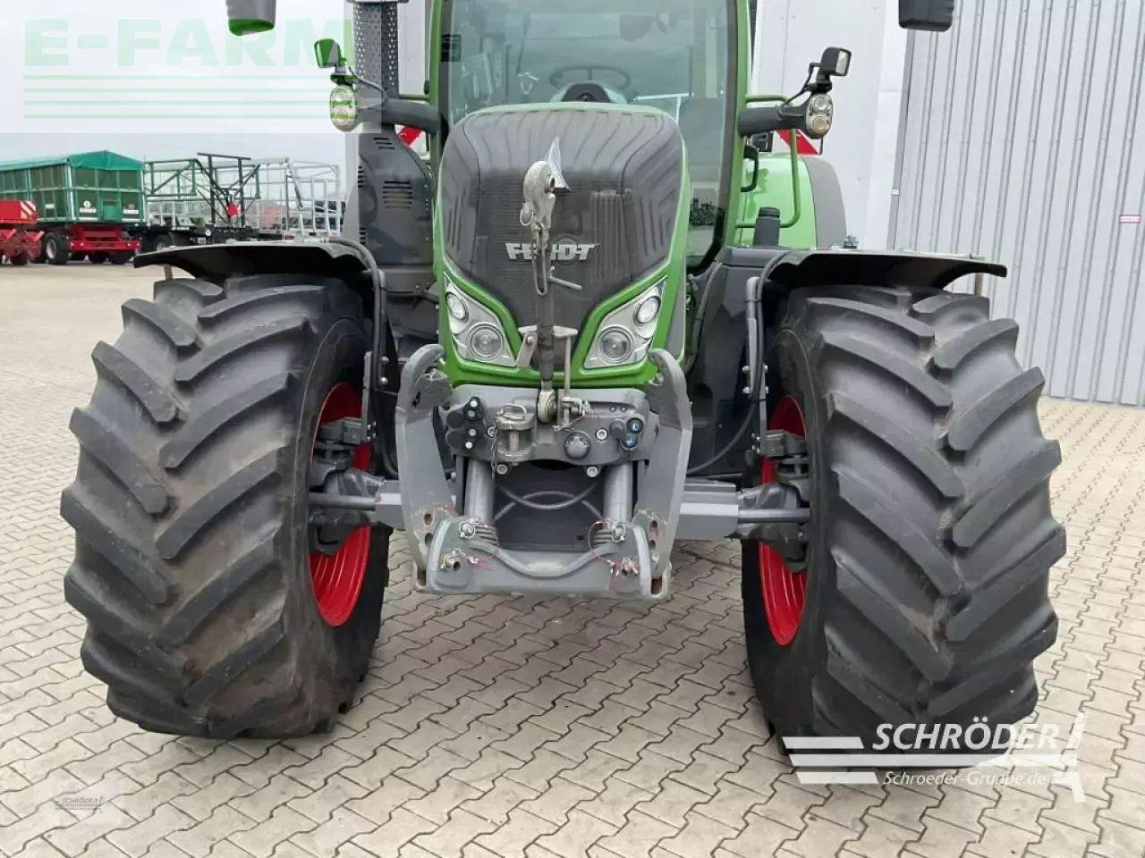 Fendt 724 vario s4 profi plus - Tracteur agricole: photos 5 Fendt 724 vario s4 profi plus - Tracteur agricole: photos 5