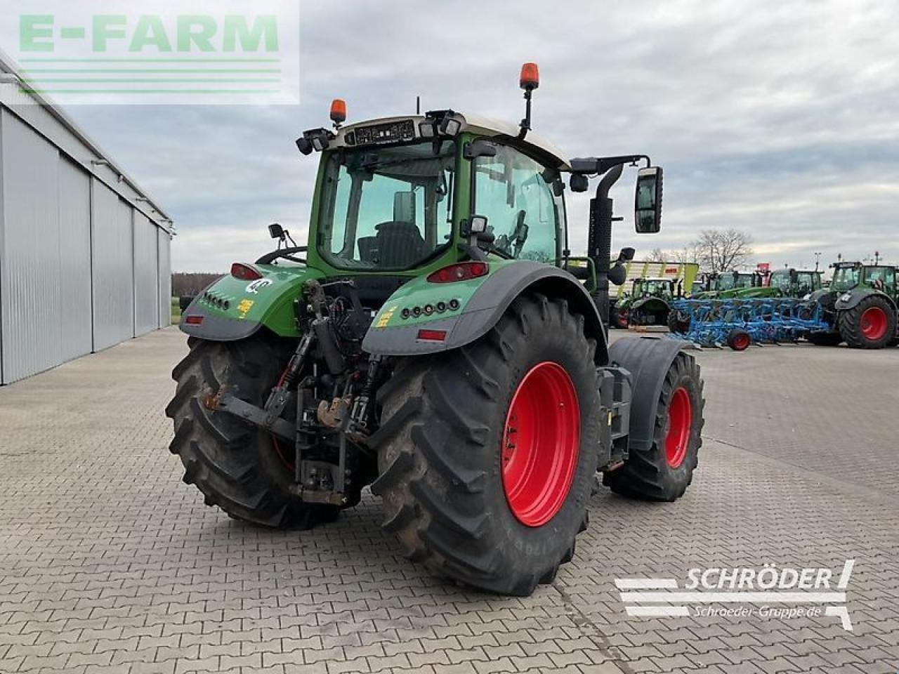 Fendt 724 vario s4 profi plus - Tracteur agricole: photos 2 Fendt 724 vario s4 profi plus - Tracteur agricole: photos 2