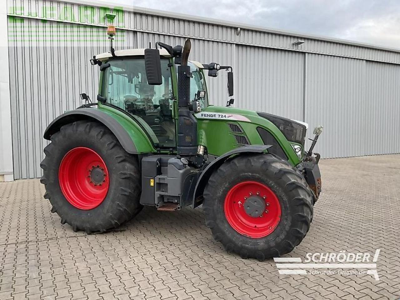 Fendt 724 vario s4 profi plus - Tracteur agricole: photos 1 Fendt 724 vario s4 profi plus - Tracteur agricole: photos 1