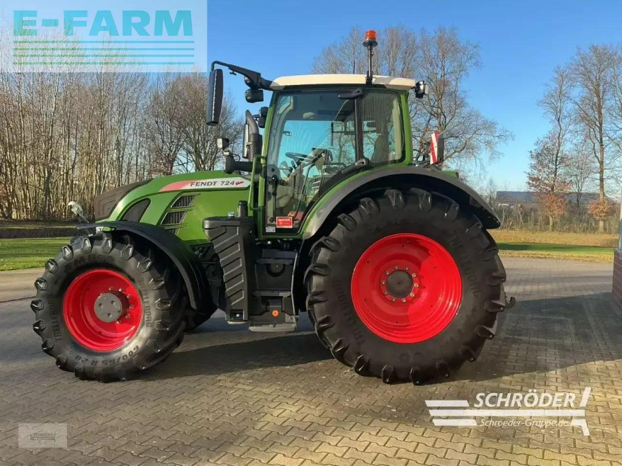 Fendt 724 vario s4 profi plus - Tracteur agricole: photos 5 Fendt 724 vario s4 profi plus - Tracteur agricole: photos 5