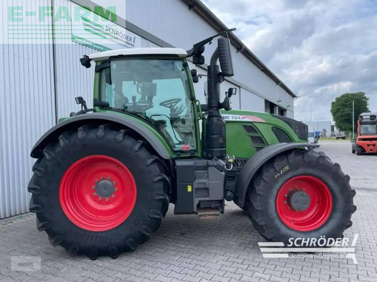 Fendt 724 vario s4 profi plus ProfiPlus - Tracteur agricole: photos 2 Fendt 724 vario s4 profi plus ProfiPlus - Tracteur agricole: photos 2