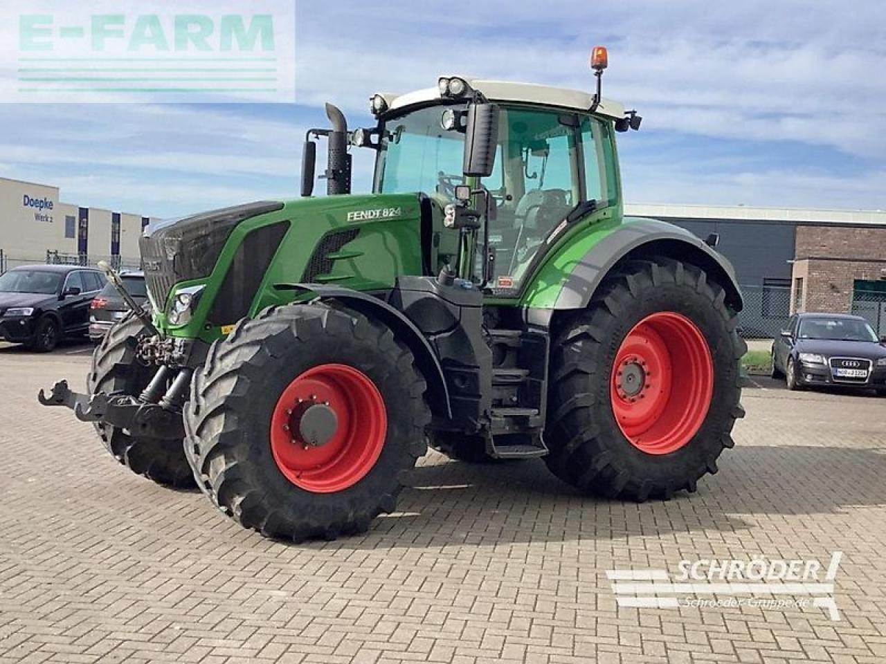 Fendt 824 s4 profi plus - Tracteur agricole: photos 3 Fendt 824 s4 profi plus - Tracteur agricole: photos 3
