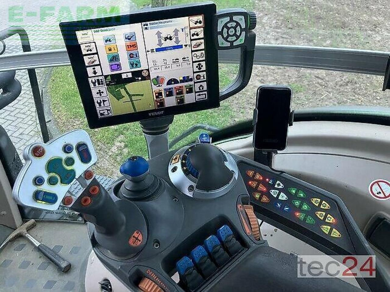 Fendt 824 s4 profiplus - Tracteur agricole: photos 5 Fendt 824 s4 profiplus - Tracteur agricole: photos 5