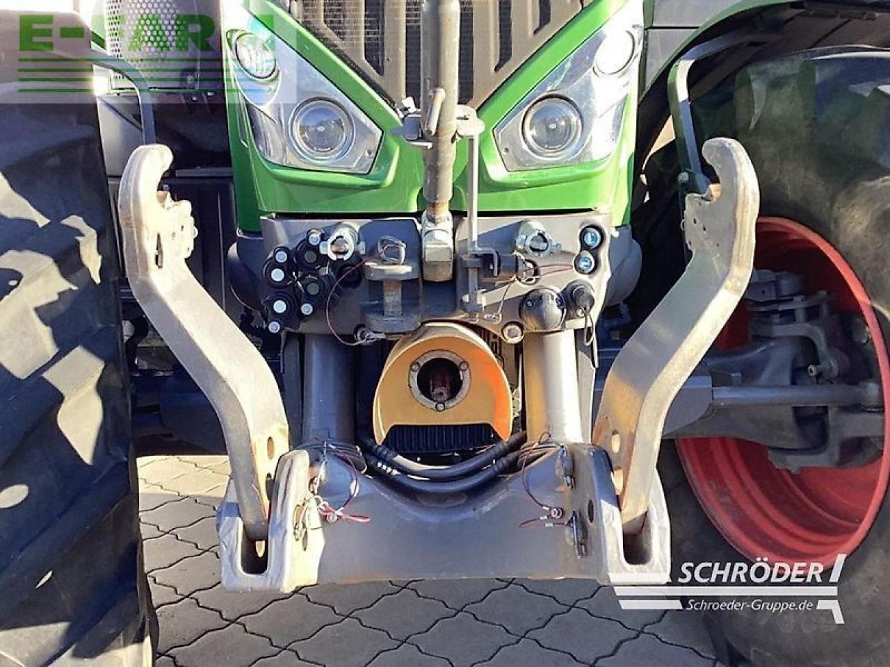 Tracteur agricole Fendt 824 vario s4 profi plus ProfiPlus: photos 8