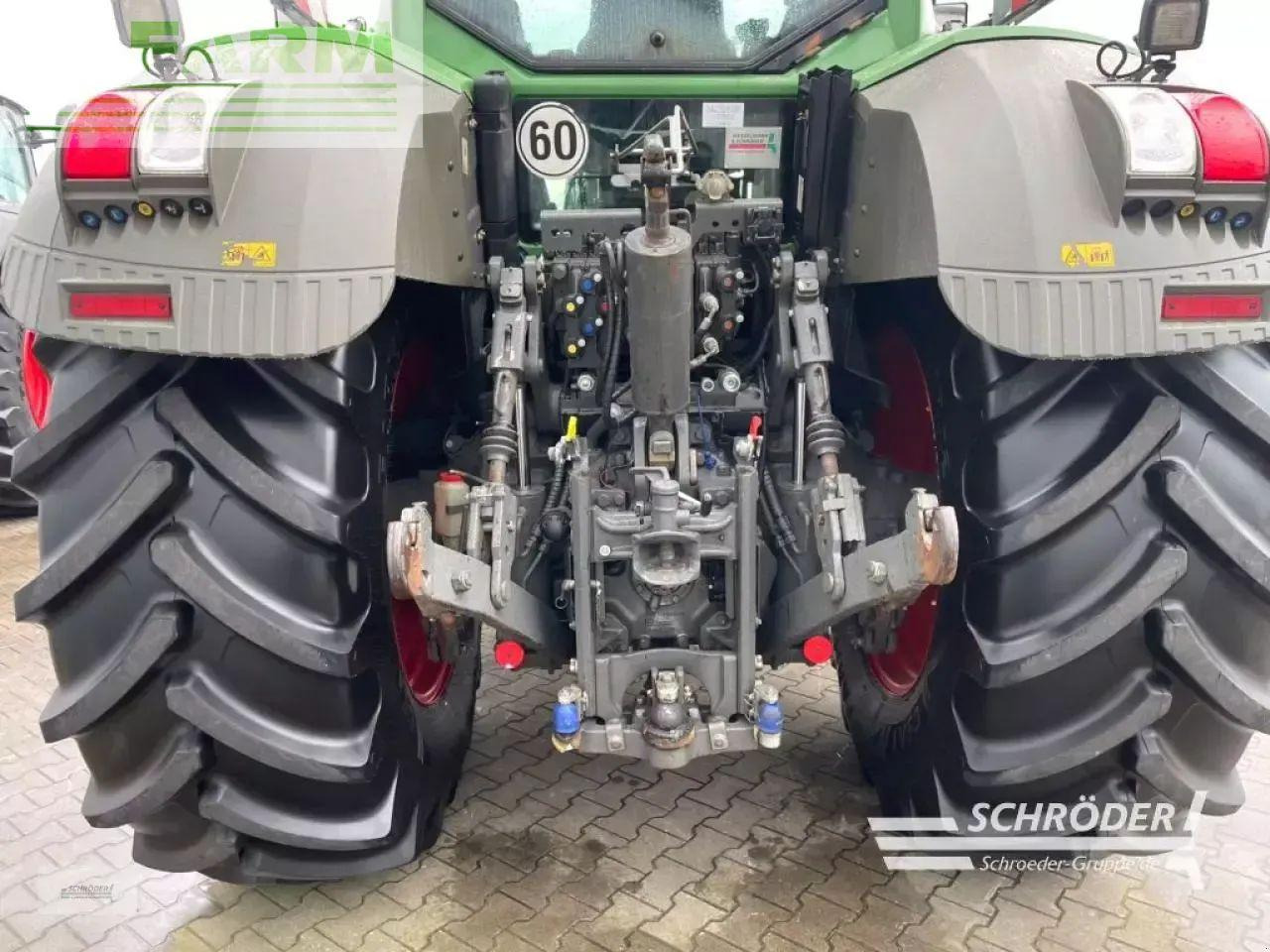 Tracteur agricole Fendt 828 s4 profi plus: photos 16 Tracteur agricole Fendt 828 s4 profi plus: photos 16