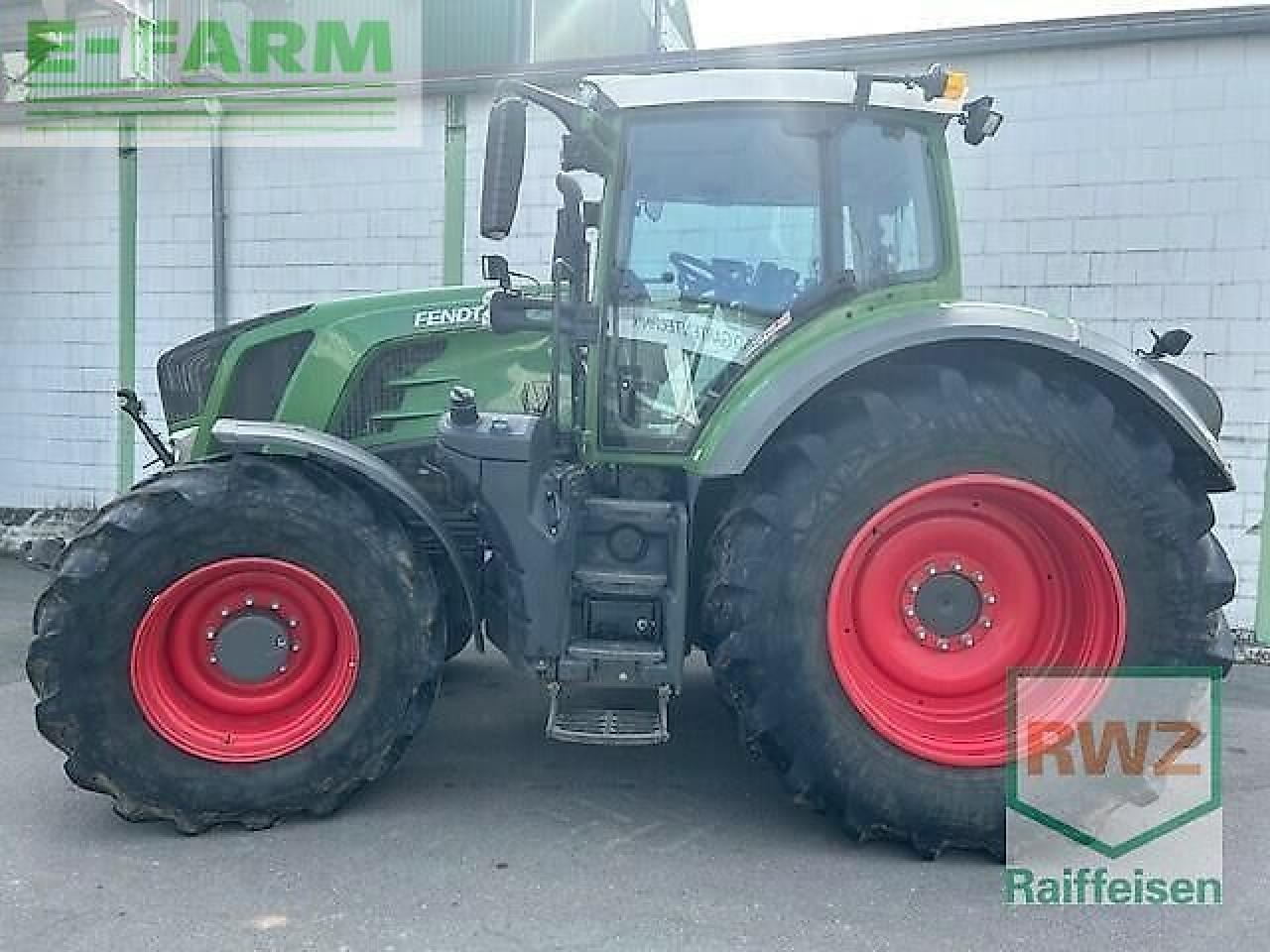 Fendt 828 vario profi plus ProfiPlus - Tracteur agricole: photos 1 Fendt 828 vario profi plus ProfiPlus - Tracteur agricole: photos 1