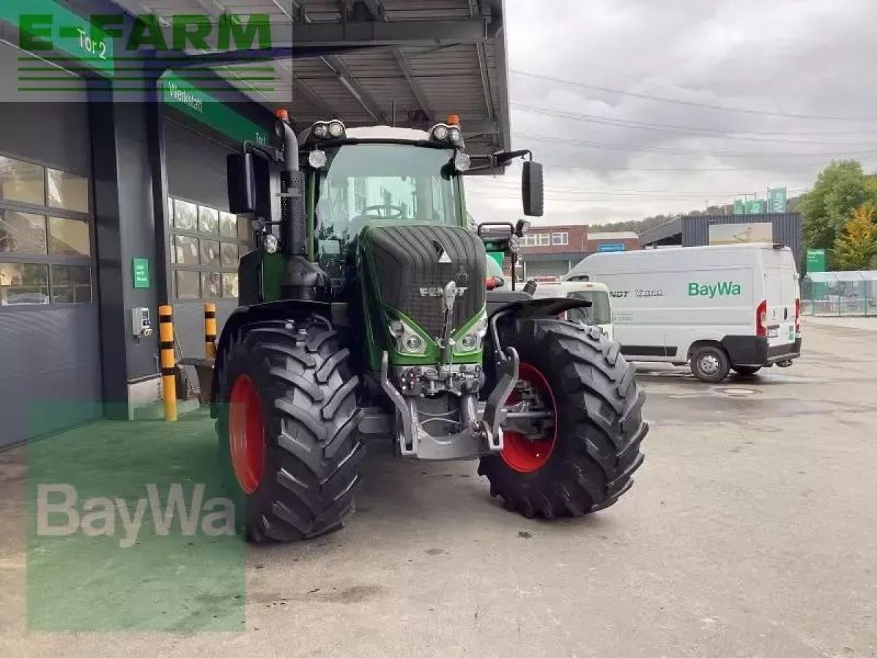 Fendt 828 vario s4 profi plus - Tracteur agricole: photos 3 Fendt 828 vario s4 profi plus - Tracteur agricole: photos 3