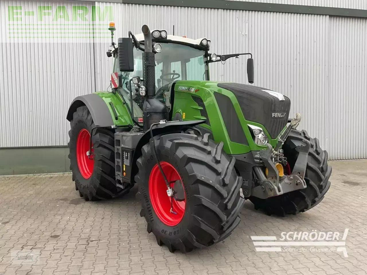 Fendt 828 vario s4 profi plus - Tracteur agricole: photos 1 Fendt 828 vario s4 profi plus - Tracteur agricole: photos 1