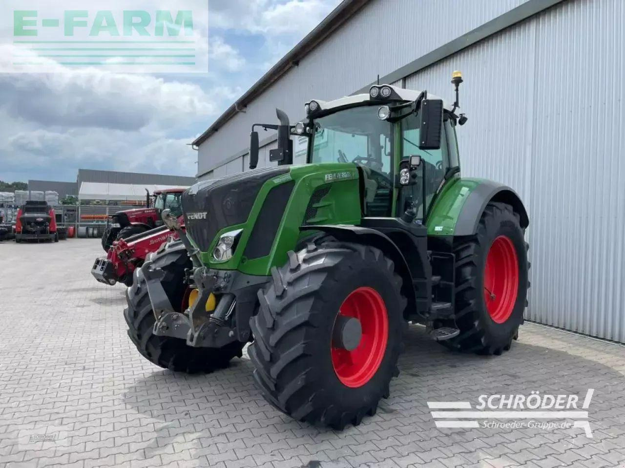 Fendt 828 vario s4 profi plus ProfiPlus - Tracteur agricole: photos 5 Fendt 828 vario s4 profi plus ProfiPlus - Tracteur agricole: photos 5