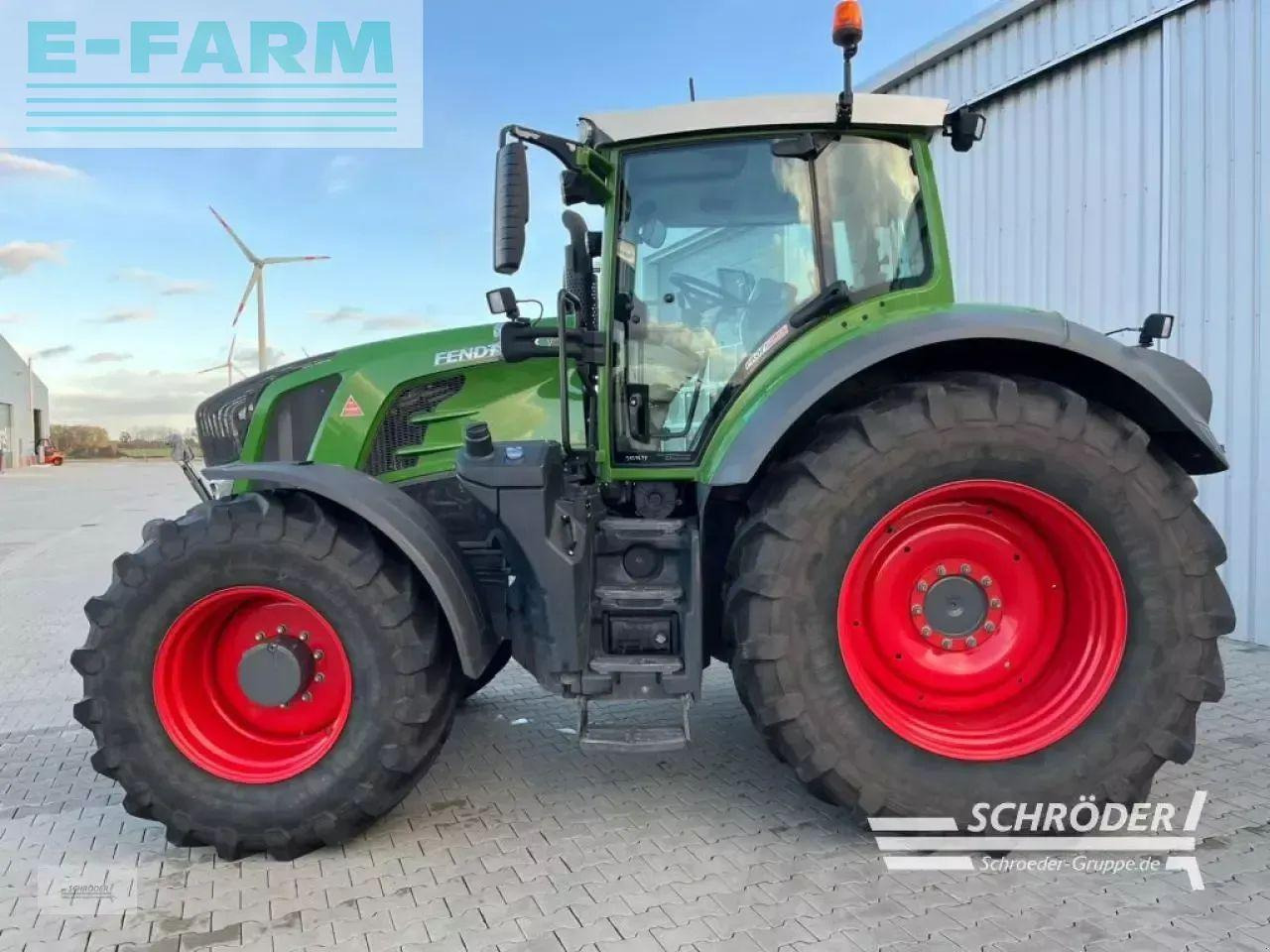 Fendt 828 vario s4 profi plus ProfiPlus - Tracteur agricole: photos 4 Fendt 828 vario s4 profi plus ProfiPlus - Tracteur agricole: photos 4