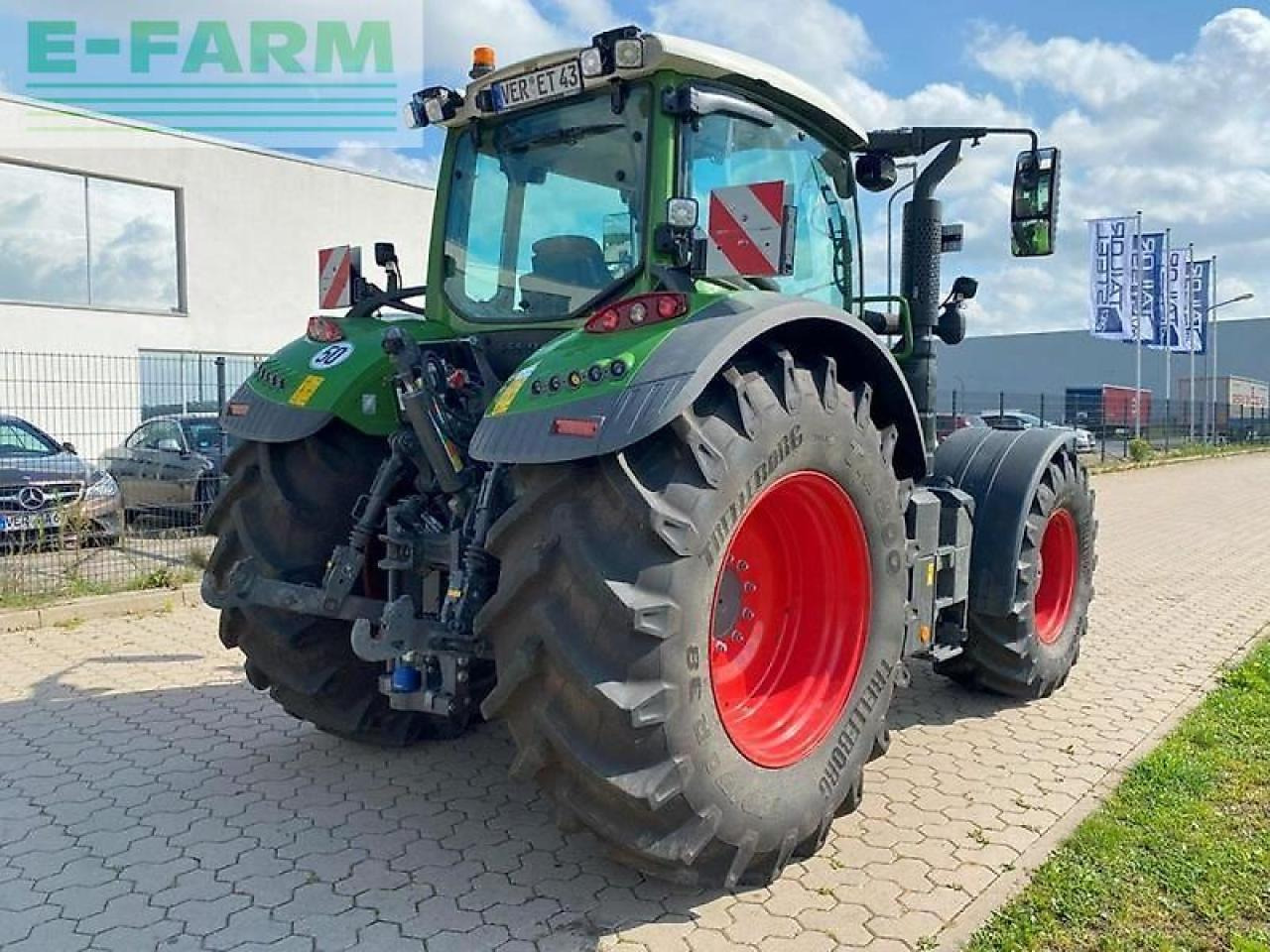 Fendt fendt 724 profi+ - Tracteur agricole: photos 4 Fendt fendt 724 profi+ - Tracteur agricole: photos 4