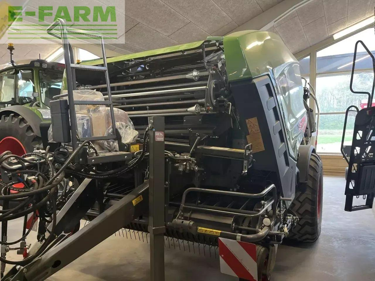 Fendt rotana 130f combi - Presse à balles cubiques: photos 4 Fendt rotana 130f combi - Presse à balles cubiques: photos 4