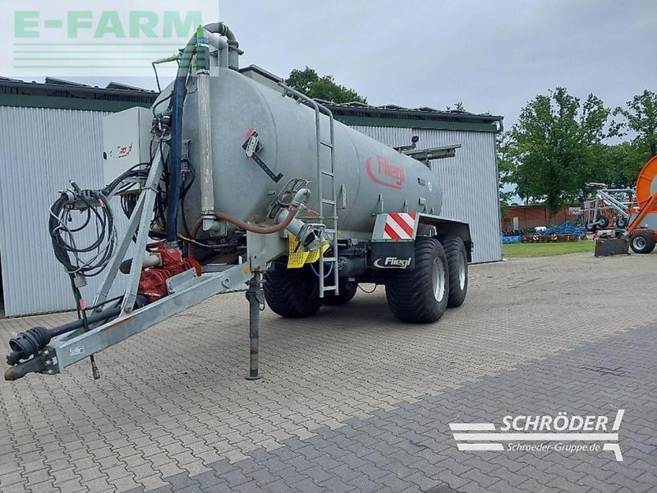 Fliegl 16000 l - Epandeurs: photos 1 Fliegl 16000 l - Epandeurs: photos 1