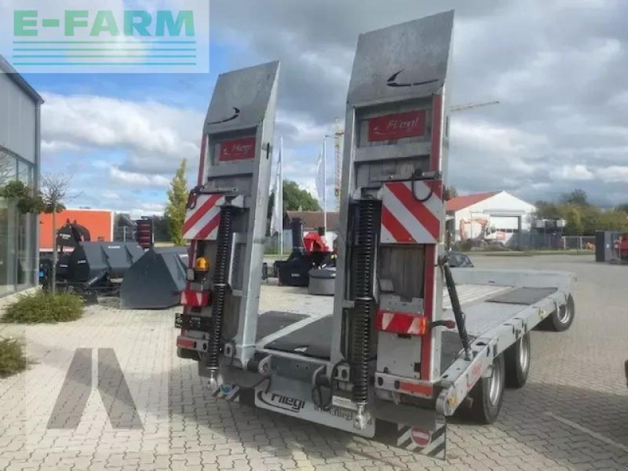 Fliegl dtl-s 300 agrar - Remorque porte-voitures: photos 4 Fliegl dtl-s 300 agrar - Remorque porte-voitures: photos 4