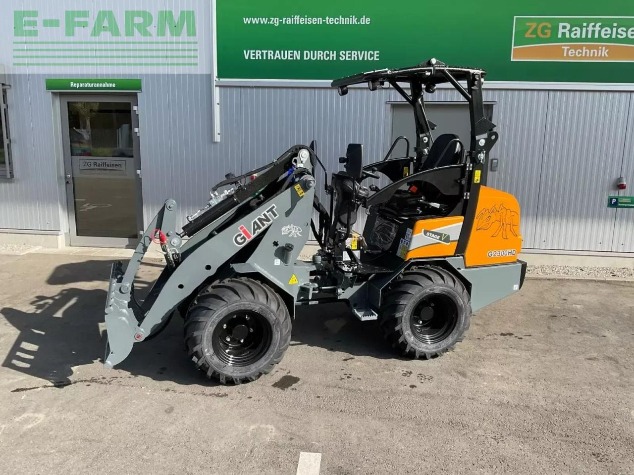 Giant g 2300 hd - Chargeuse sur pneus: photos 5 Giant g 2300 hd - Chargeuse sur pneus: photos 5