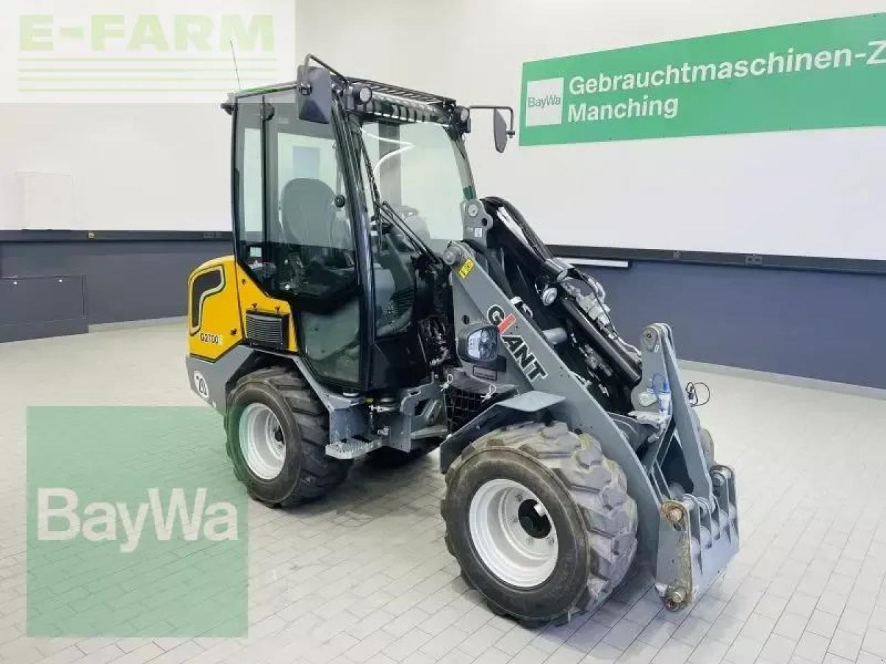 Giant g2700e - Mini pelle: photos 3 Giant g2700e - Mini pelle: photos 3