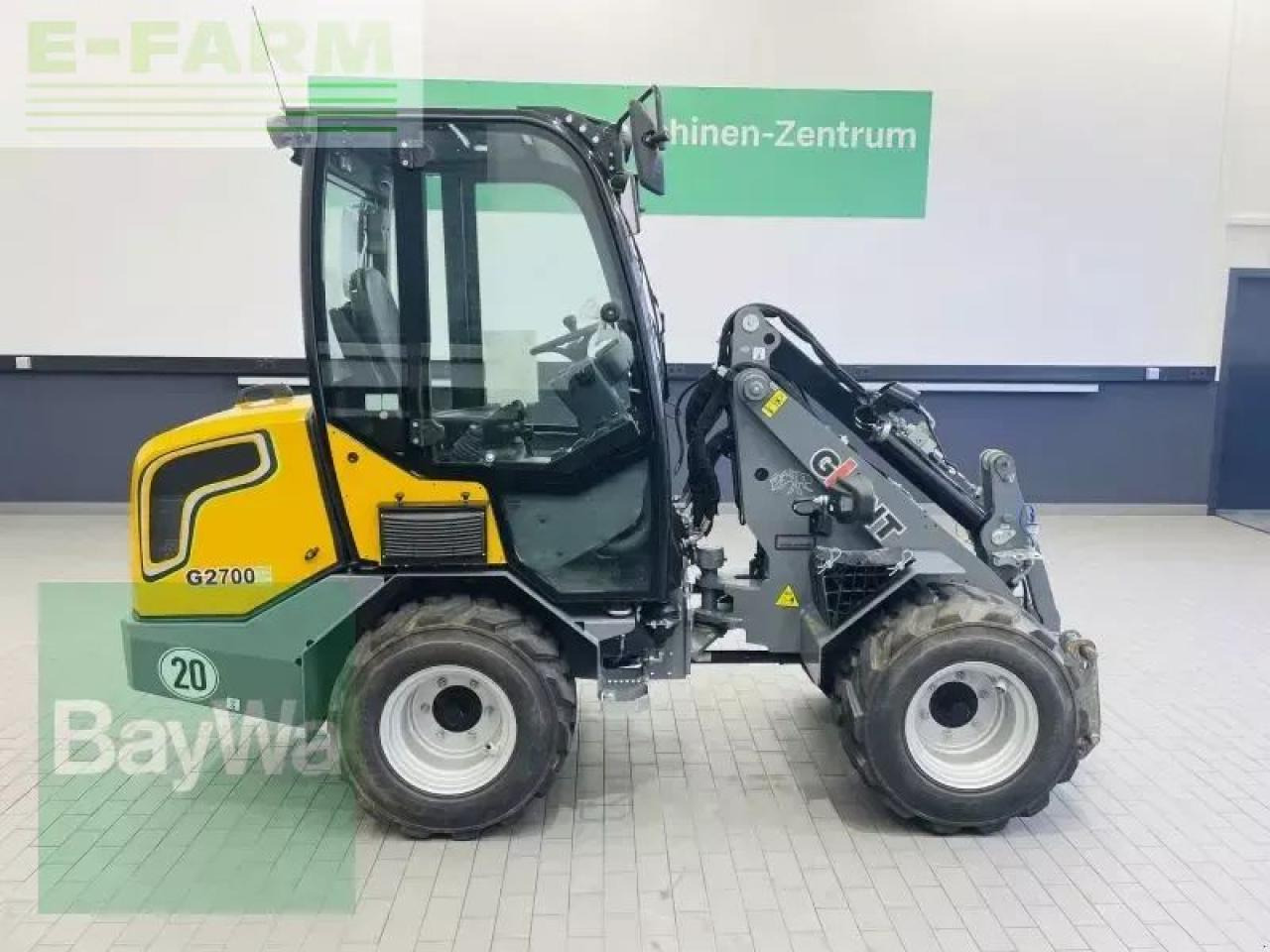 Giant g2700e - Mini pelle: photos 4 Giant g2700e - Mini pelle: photos 4