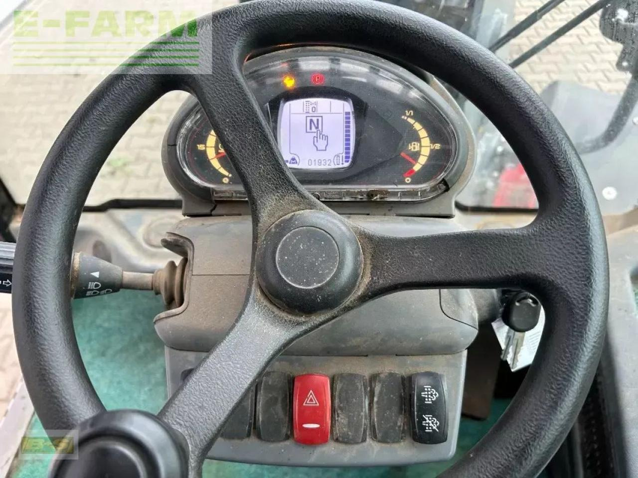 Chargeuse sur pneus Giant g4500 tele: photos 15 Chargeuse sur pneus Giant g4500 tele: photos 15