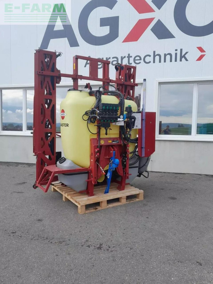 Hardi master - Pulvérisateur traîné: photos 2 Hardi master - Pulvérisateur traîné: photos 2