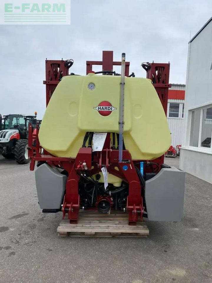 Hardi mega 1200 - Pulvérisateur traîné: photos 3 Hardi mega 1200 - Pulvérisateur traîné: photos 3