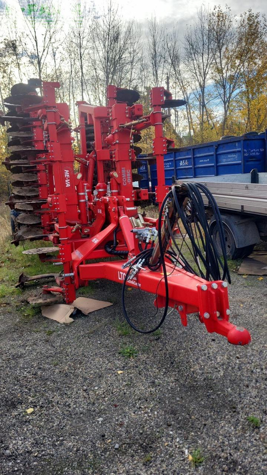 He-Va Combi-Disc 550 - Cover crop: photos 3 He-Va Combi-Disc 550 - Cover crop: photos 3