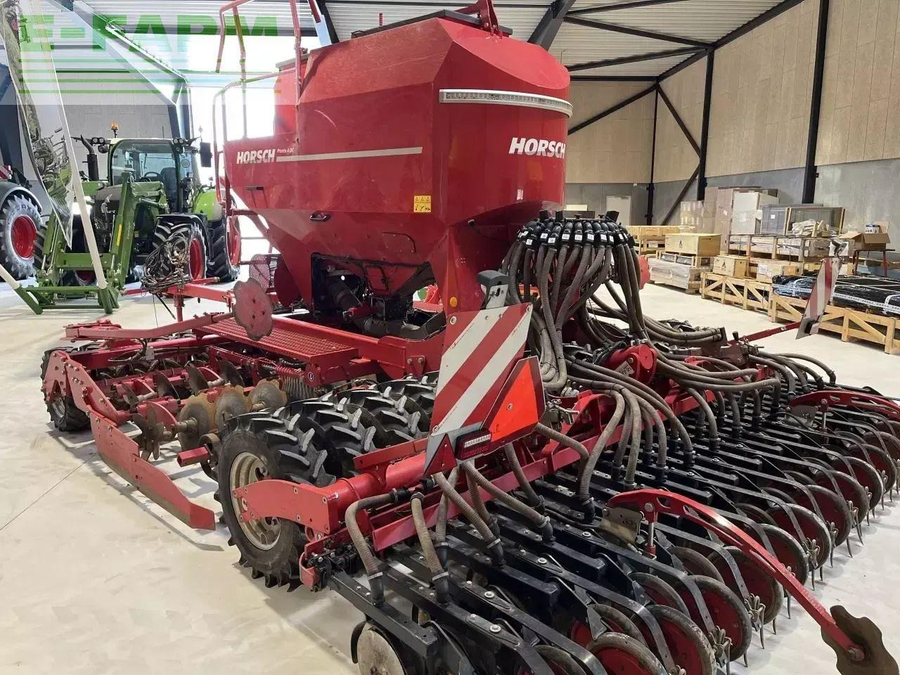 Horsch pronto 4 - Combiné de semis: photos 4 Horsch pronto 4 - Combiné de semis: photos 4