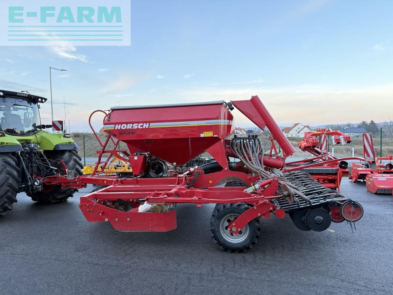 Horsch pronto 4 dc - vollausstattung - Semoir: photos 1 Horsch pronto 4 dc - vollausstattung - Semoir: photos 1