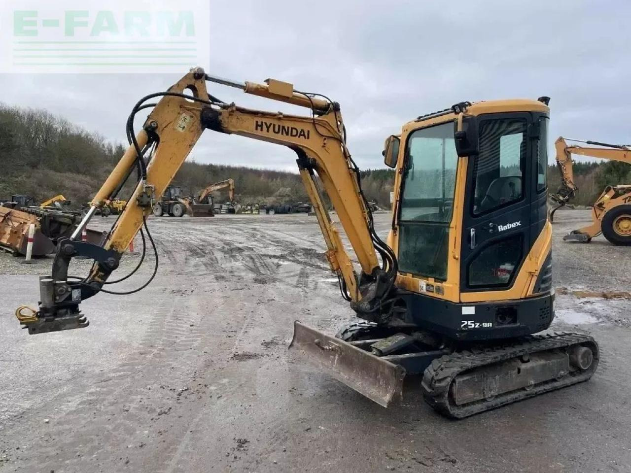 Hyundai robex 25 z-9 a - Mini pelle: photos 5 Hyundai robex 25 z-9 a - Mini pelle: photos 5