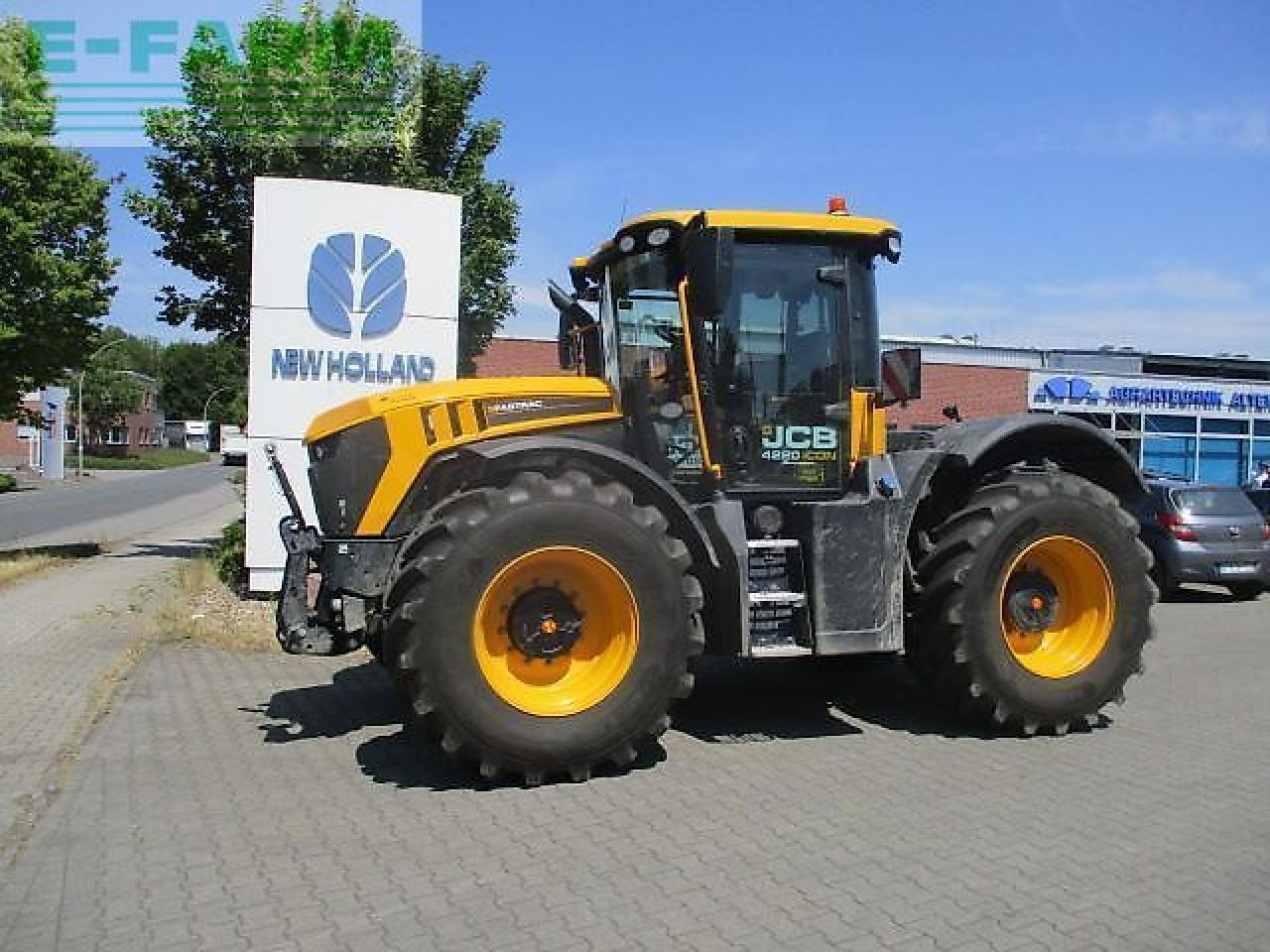 JCB 4220 icon - Tracteur agricole: photos 1 JCB 4220 icon - Tracteur agricole: photos 1