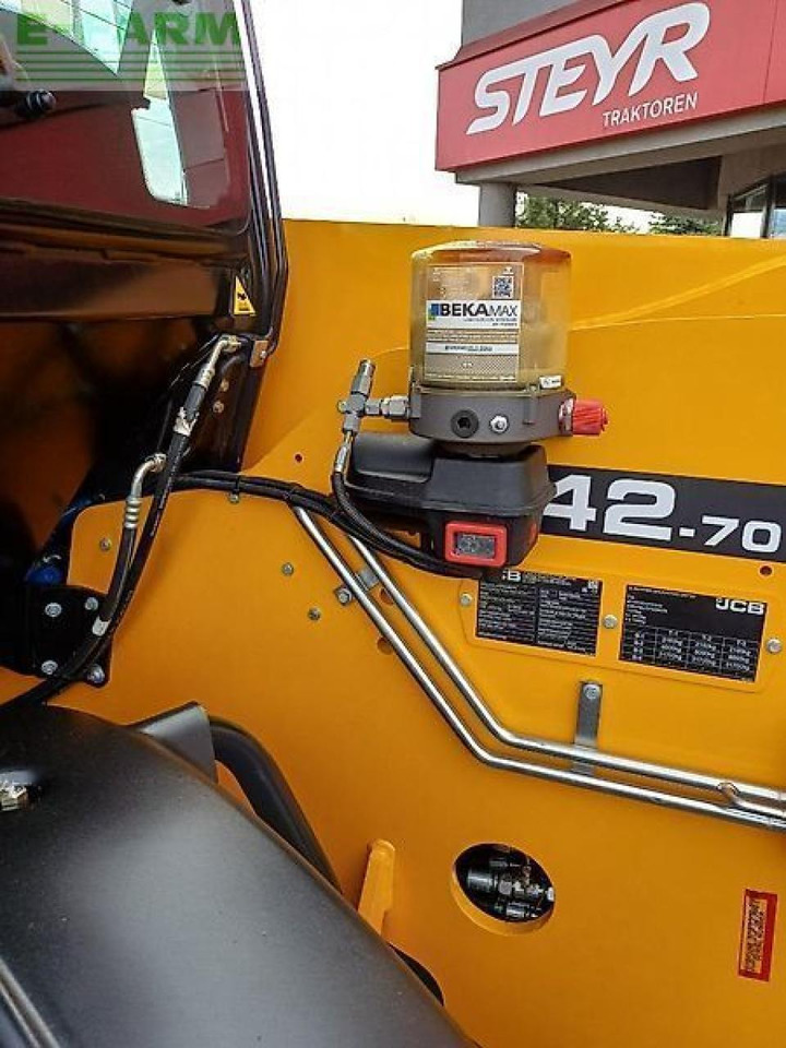 JCB 542-70 agrixtra - Chargeuse sur pneus: photos 4 JCB 542-70 agrixtra - Chargeuse sur pneus: photos 4