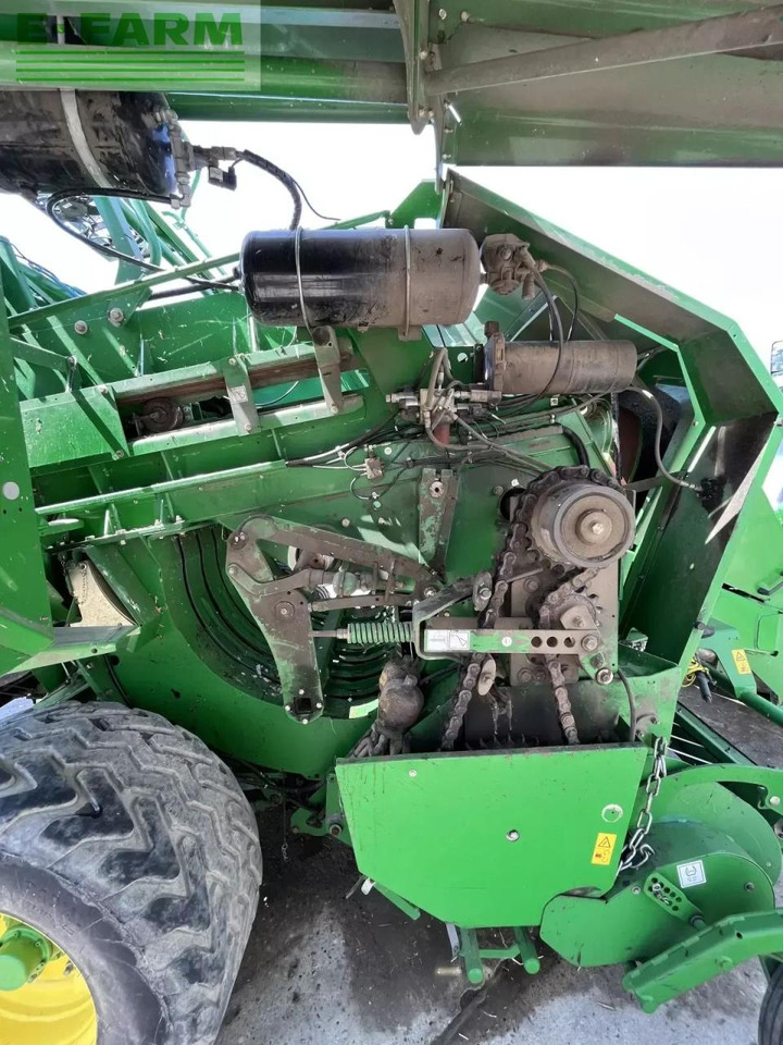 John Deere 1424 c - Presse à balles cubiques: photos 2 John Deere 1424 c - Presse à balles cubiques: photos 2
