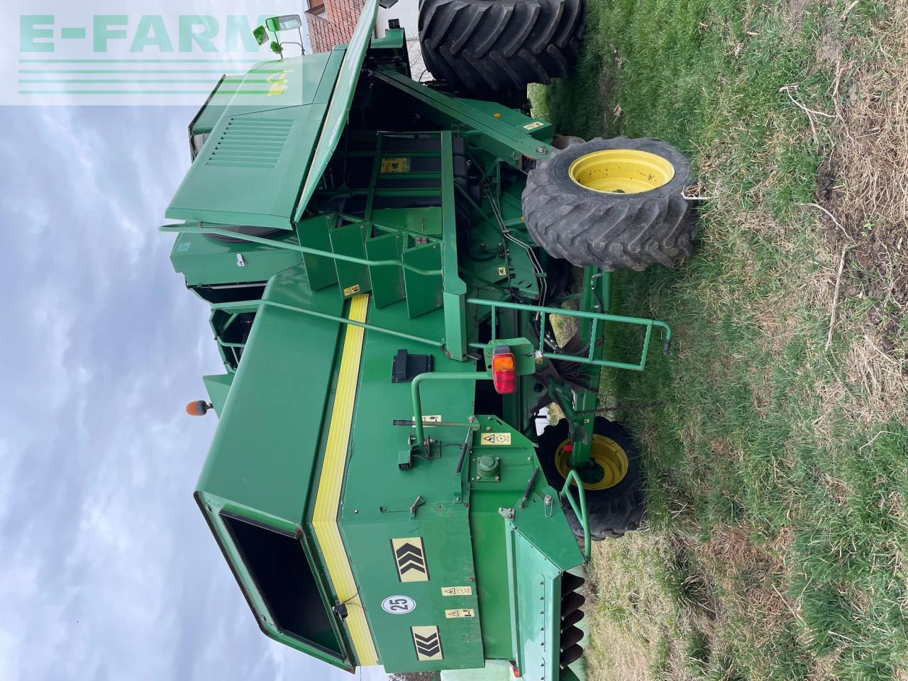John Deere 1550 WTS - Moissonneuse-batteuse: photos 3 John Deere 1550 WTS - Moissonneuse-batteuse: photos 3