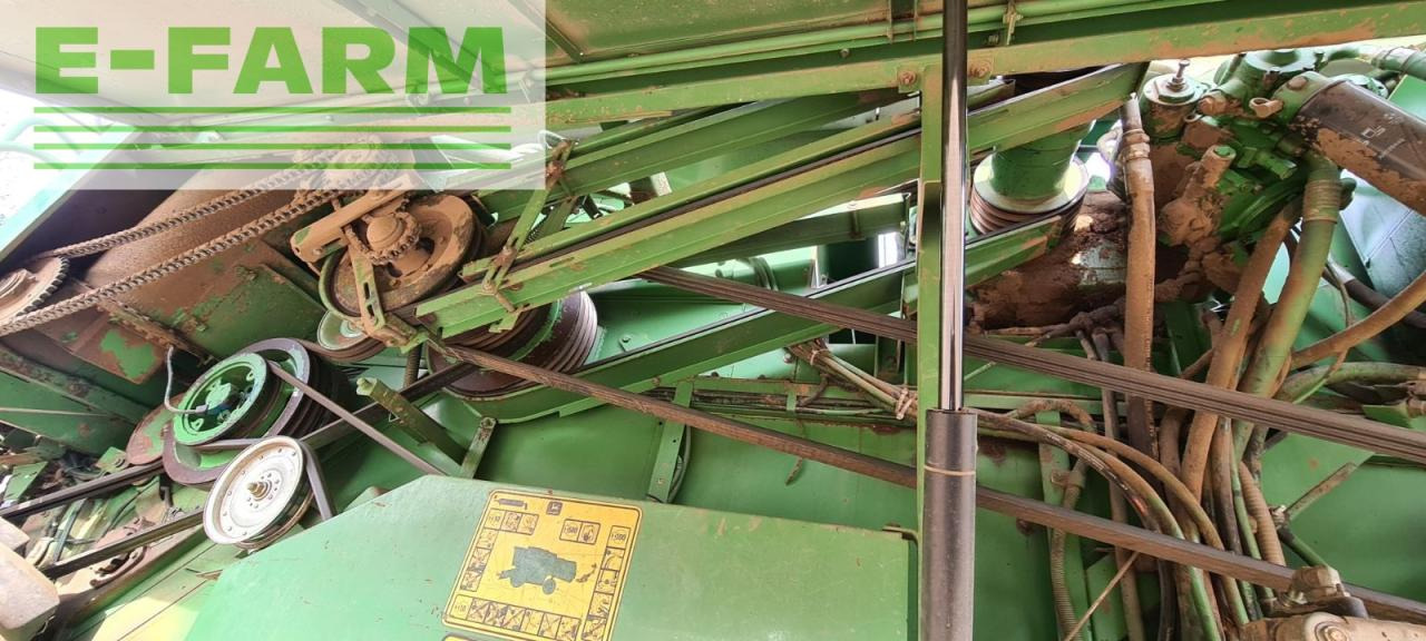 Moissonneuse-batteuse John Deere 2266: photos 26 Moissonneuse-batteuse John Deere 2266: photos 26