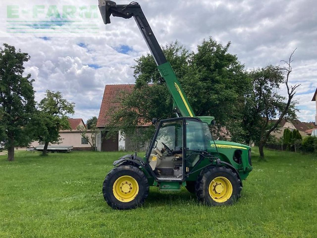 John Deere 3215 euroaufnahme - Chariot télescopique: photos 1 John Deere 3215 euroaufnahme - Chariot télescopique: photos 1