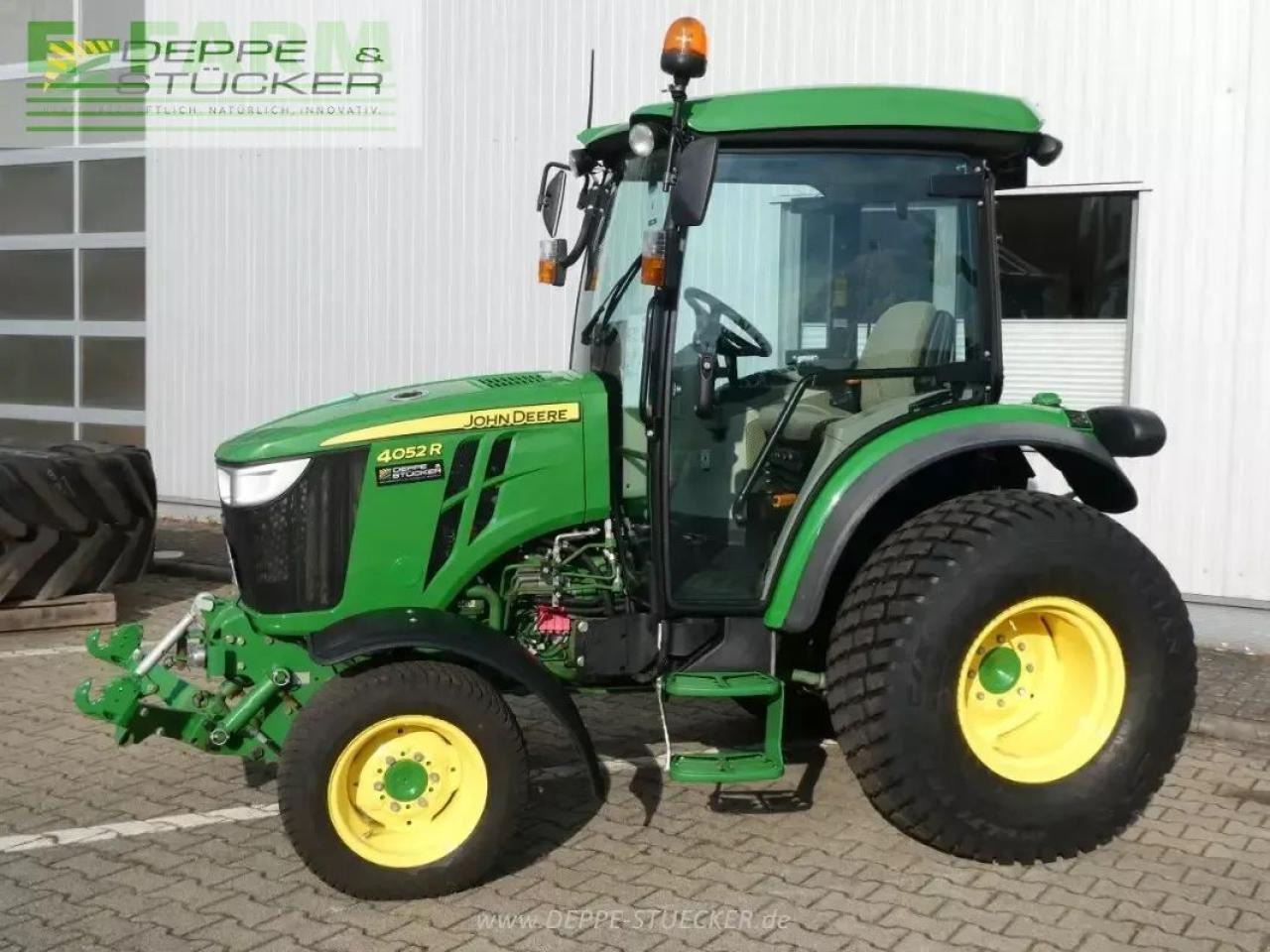 John Deere 4052r - Tracteur agricole: photos 2 John Deere 4052r - Tracteur agricole: photos 2