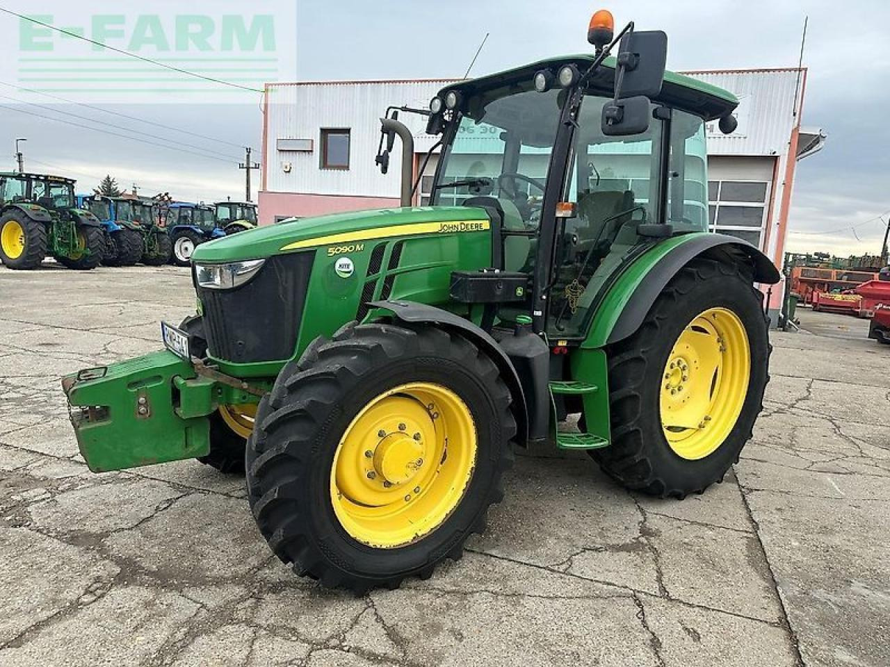 John Deere 5090m - Tracteur agricole: photos 1 John Deere 5090m - Tracteur agricole: photos 1